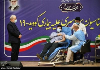 آغاز واکسیناسیون سراسری علیه کرونا در ایران