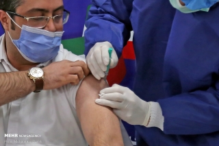 آغاز تزریق واکسن کرونا در اردبیل