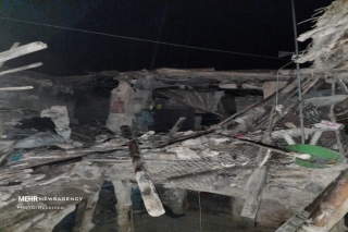 تخریب خانه ها در روستای تاریخی کریک/ ماسوله جنوب زیر باران و خاک