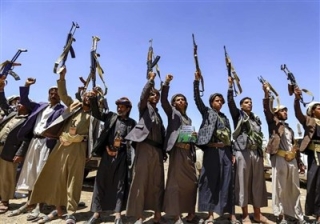 یمن| بمباران نیروهای خودی از سوی جنگنده‌های سعودی در مأرب/ پیشروی برق آسای نیروهای صنعا