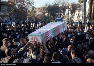 تشییع و تدفین شهید گمنام در محوطه شهرداری کرمانشاه
