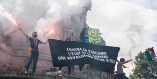 تظاهرات هزاران نفری در فرانسه علیه محدودیت‌های آزادی