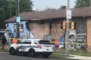 نقاشی دیواری جورج فلوید تخریب شد/صاعقه مقصر است یا سفیدپوستان؟