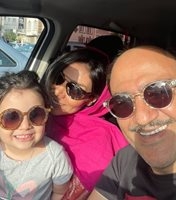سلفی مهران غفوریان در کنار همسر و دخترش