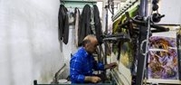هنری آمیخته با نخ های ابریشمی که در پایتخت تابلو فرش ایران اوج گرفت