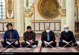 مراسم جزء خوانی قرآن کریم در مسجد شافعی کرمانشاه
