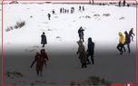 شهرستان خاش سیستان و بلوچستان بعد از ۱۹ سال بارش برف و خوشحالی جوانان