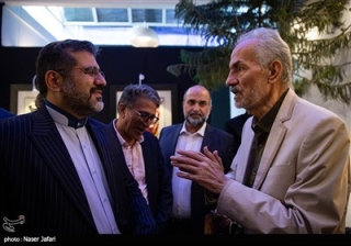 بازدید وزیر فرهنگ و ارشاد اسلامی از نمایشگاه جلیل رسولی