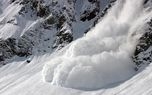 سقوط بهمن عظیم در هیمالیا/ کوه نوردان زیر برف مدفون شدند